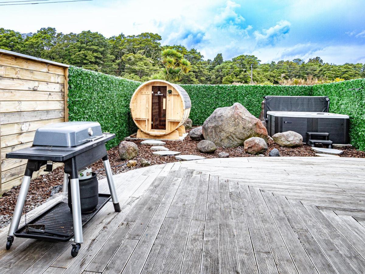 The Grey Straw House - Rangataua Holiday Home オハクネ エクステリア 写真