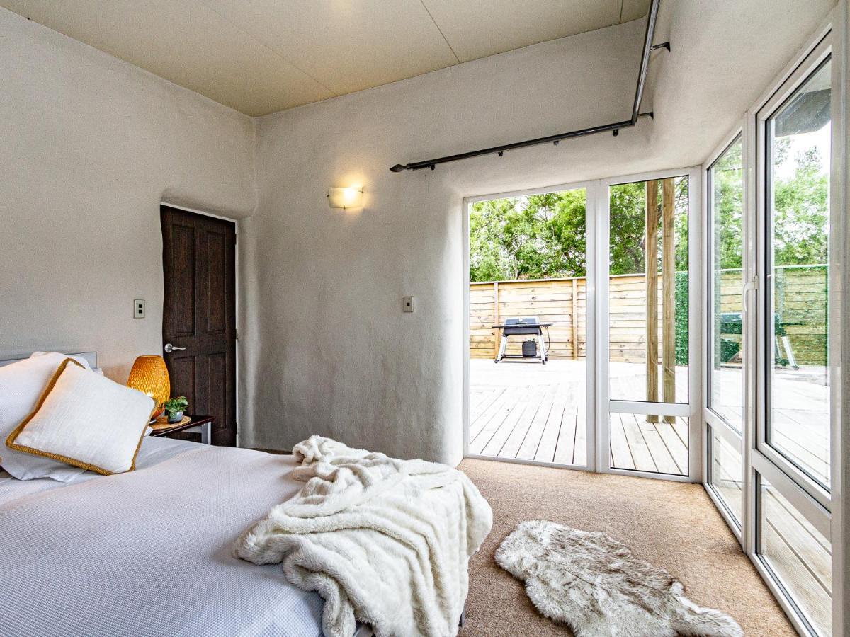 The Grey Straw House - Rangataua Holiday Home オハクネ エクステリア 写真
